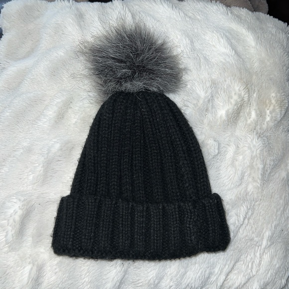 Winter touque - Picture 2 of 2